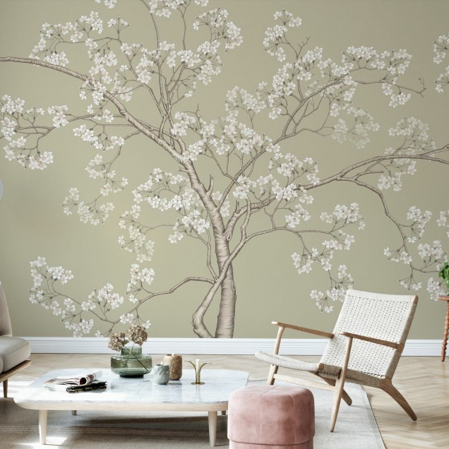 Tapet floral cu flori albe delicate pe un fundal verde deschis, decorând un dormitor.