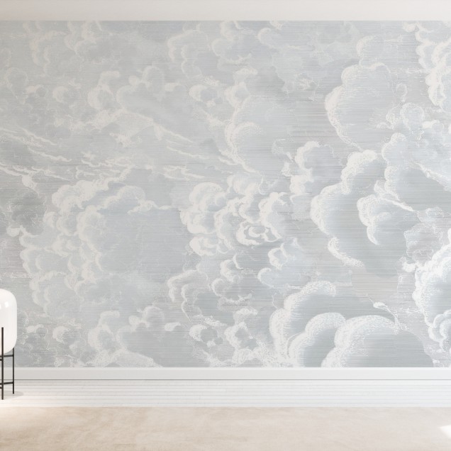 Tapet Cradled in Clouds II, cu nori albi pe un fundal gri deschis