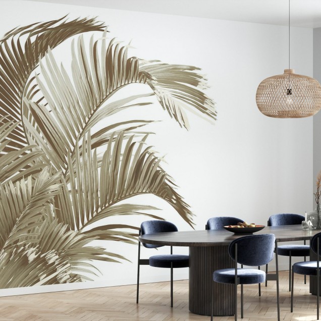 Tapet minimalist cu frunze de palmier în tonuri de sepie, decor perfect pentru dormitor, sufragerie sau hol