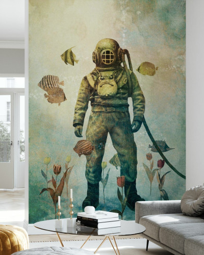 Tapet Deep Sea Garden cu un scafandru în costum tradițional, înconjurat de pești colorați și flori delicate.