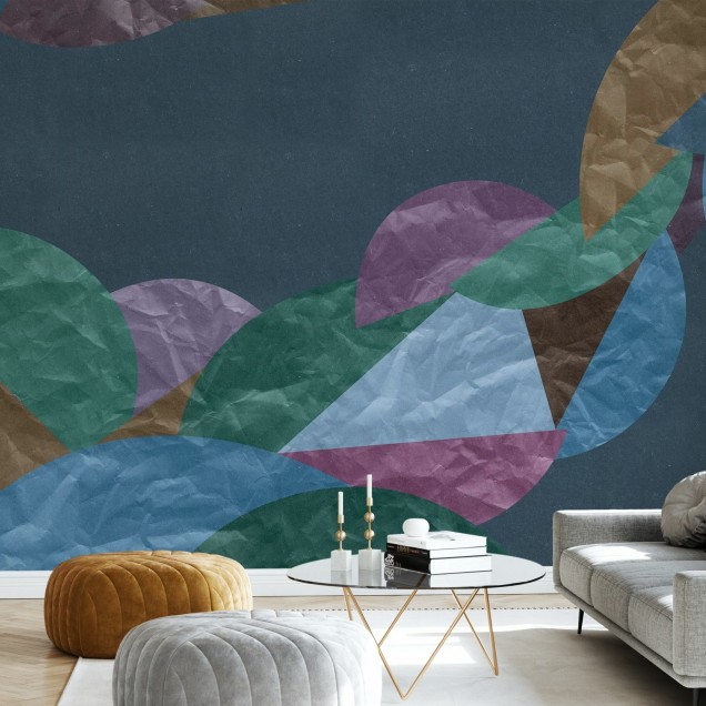 Wallpaper cu design abstract, forme geometrice colorate pe un fundal albastru inchis.