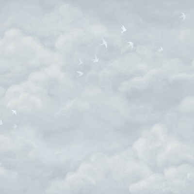 Fototapet Tender Clouds with White Swallows, Soft Blue, cu nori pufoși și păsări albe pe un fond albastru moale.