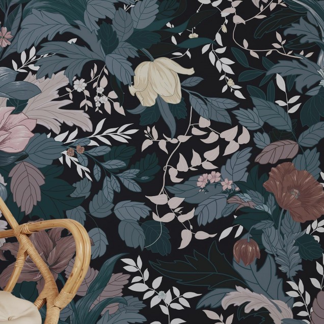 Tapet floral modern cu flori pastelate si frunze verzi inchise.
