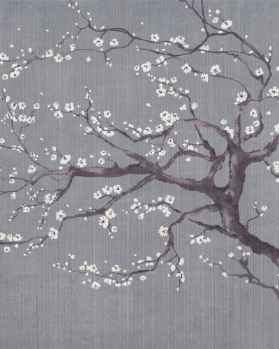 Tapet floral cu ramură de cires japonez înflorită, perfect pentru a crea o atmosferă relaxantă și primitoare.