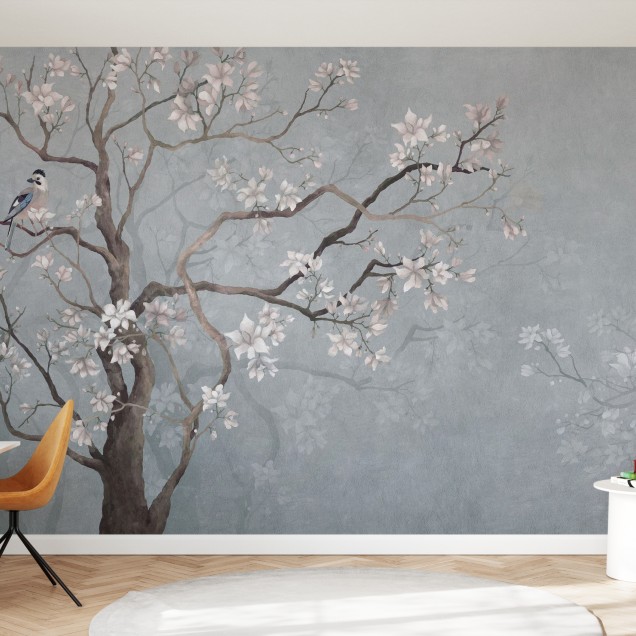 Tapet Best Friends Branch VII cu un design delicat, cu un copac cu flori roz pastelate si pasarele