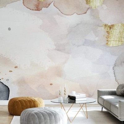 Fototapet abstract în nuanțe de indigo, roz blush și auriu, aplicat într-un living modern.