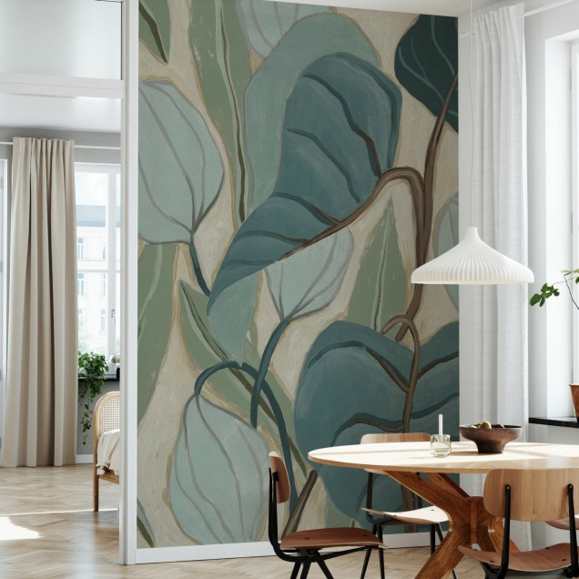 Tapet cu palmieri abstract, cu nuanțe de verde și bej, în stil minimalist.