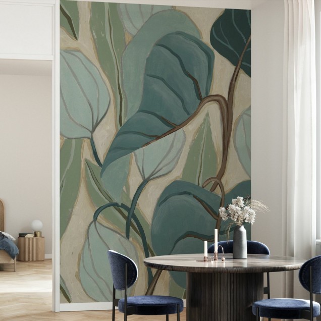 Tapet cu palmieri abstract, cu nuanțe de verde și bej, în stil minimalist.