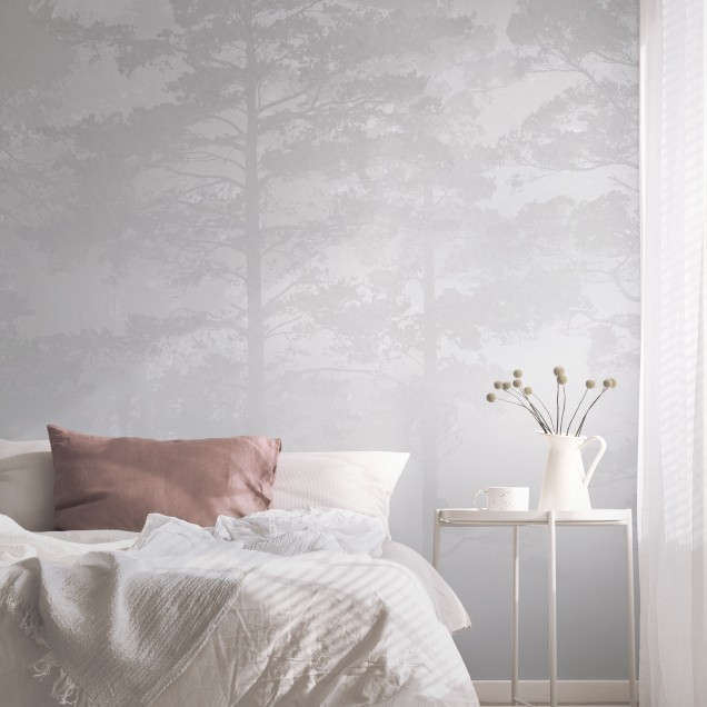 Fototapet cu pădure de pini în ceață, nuanțe de gri, decor interior