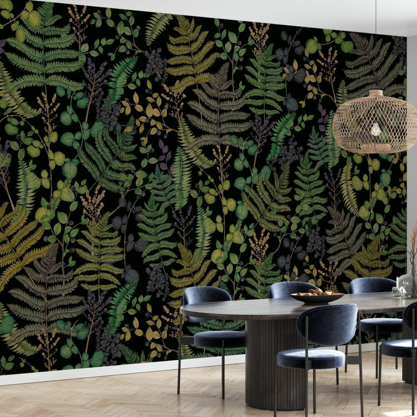 Tapet cu frunze botanice, vibrant și plin de viață, perfect pentru a crea o atmosferă relaxantă și primitoare.