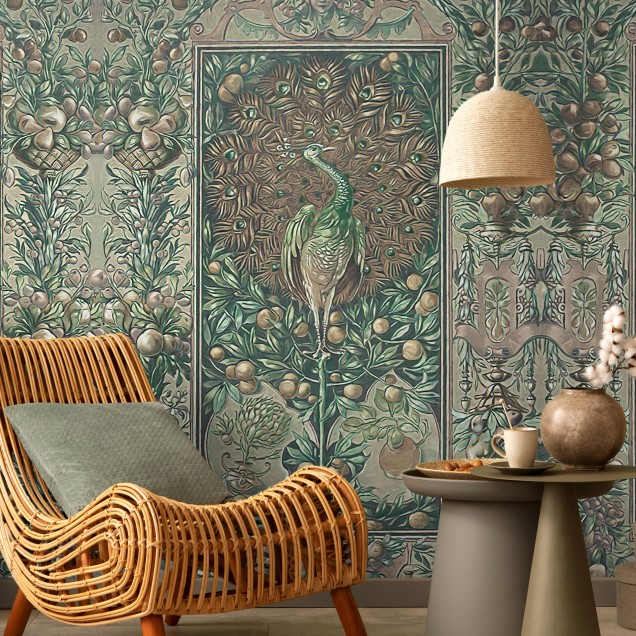 Tapet cu un paun intr-un decor boem