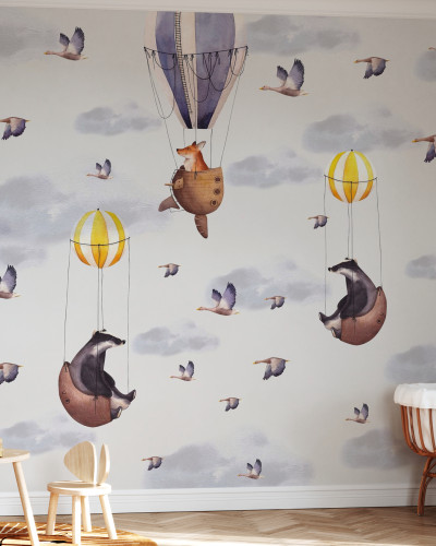 Wallpaper Balloon Flights ilustrat cu baloane cu aer cald si animale simpatice