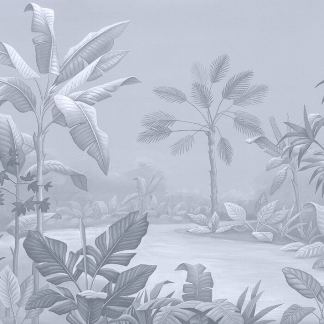 Promised Land, Soft Blue, un Promised Land, Soft Blue  cu design tropical delicat și un ton de albastru estompat, perfect pentru a crea o atmosferă calmă și relaxantă în orice cameră.