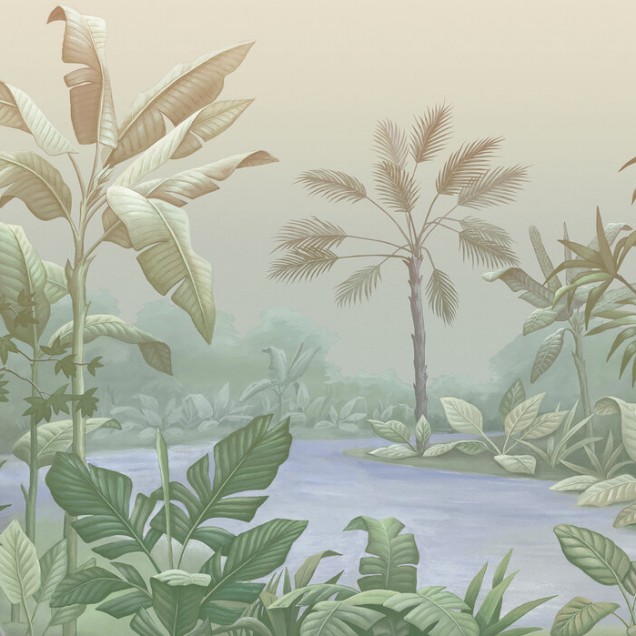 Tapet cu design tropical luxuriant, cu palmieri și frunze de banană într-o gamă de nuanțe de verde.