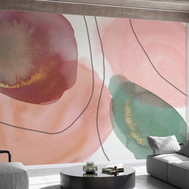 Tapet modern cu design abstract în nuanțe pastelate. Tapetul este aplicat pe un perete din dormitor, lângă un pat cu lenjerie albastră.