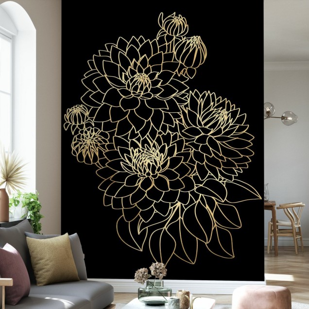 Tapet decorativ cu flori aurii pe fond negru.