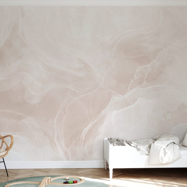 Fototapet cu aspect de marmură blush într-un living modern