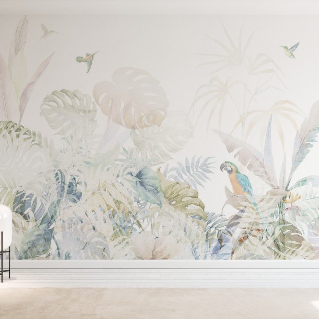 Tapet cu design tropical cu frunze de Monstera, păsări exotice și un macaw viu colorat.