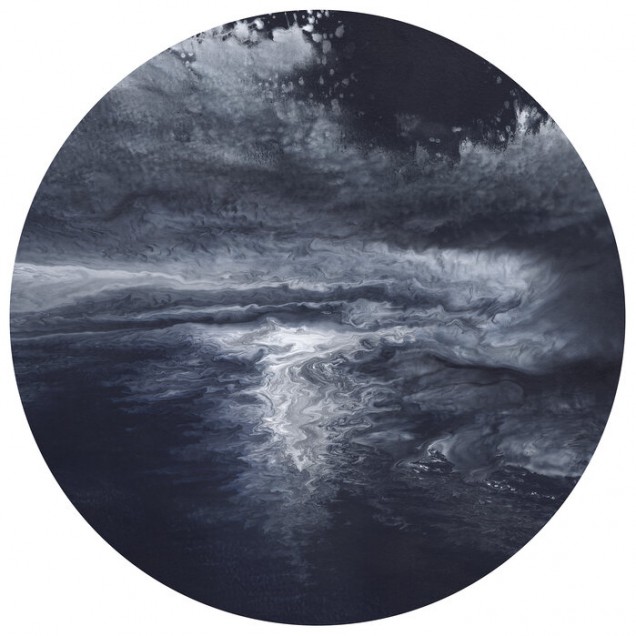 Tapet Moondance Circle Blue Black cu un design modern minimalist, culori albastru și negru.