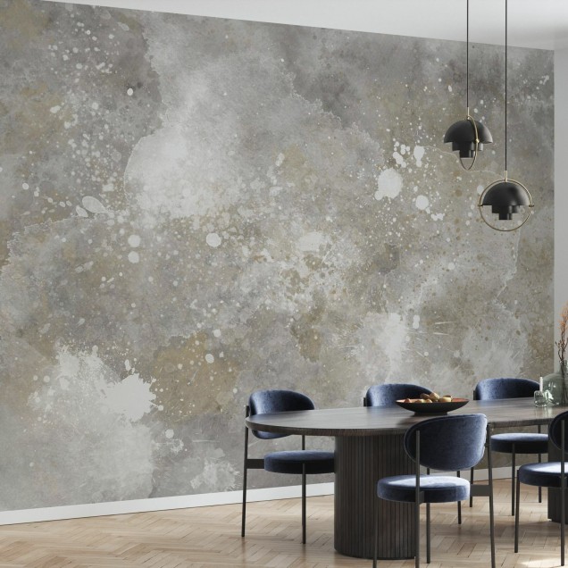 Tapet cu design modern in nuanțe gri cu accente aurii, cu textură de beton.