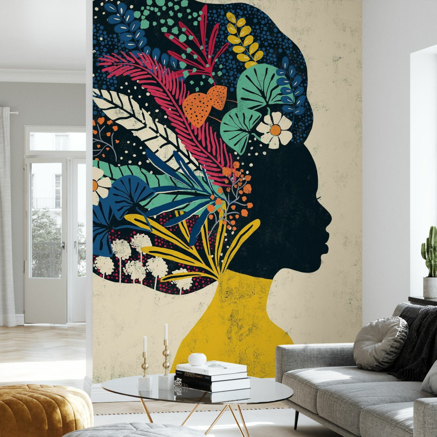 Tapet modern Woman Leaves cu un design abstract, reprezentând o femeie cu părul negru pe un fundal cu frunze verzi, cu un efect de textură vintage.