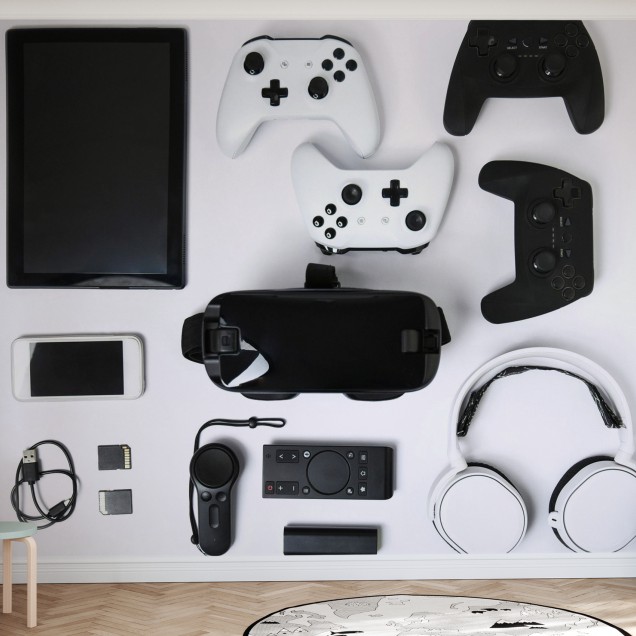 Tapet Foto Video Game Gadgets, cu design modern și unic, perfect pentru dormitoare, camere de joacă sau zone de divertisment.