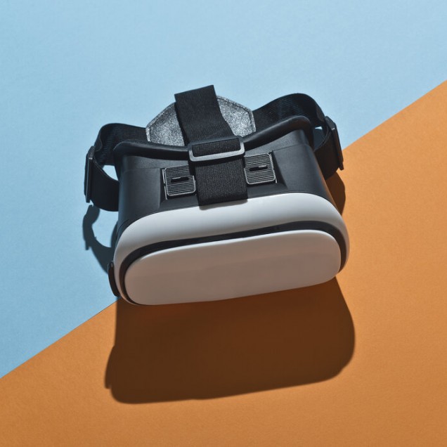 Fototapet Virtual Reality Simulator, Photowall - design modern cu accente de culoare vibrante.
