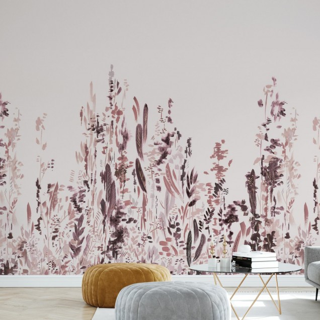 Tapet floral modern Painted Forest, Rose, cu flori delicate în nuanțe de roz, purpuriu și gri, pentru living, dormitor sau birou