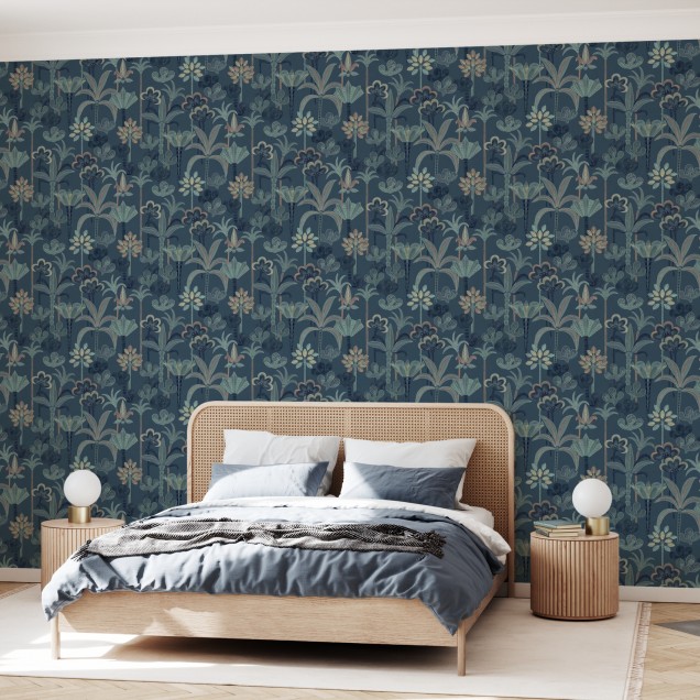 Tapet cu model floral exotic, Jungle Deco, cu frunze tropicale delicate și o paletă de culori vibrante