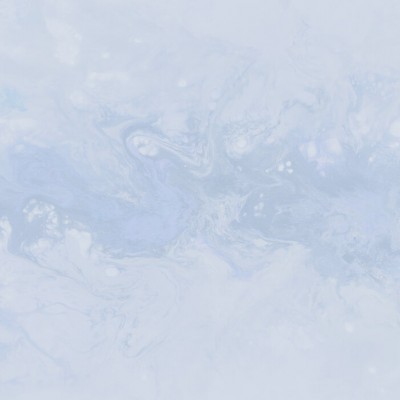 Tapet abstract albastru deschis Senses, Cloudy Blue, cu design modern, în camera de dormitor.