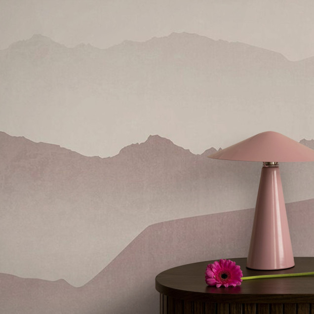 Tapet cu design abstract de munți în nuanțe de violet, gri și alb.