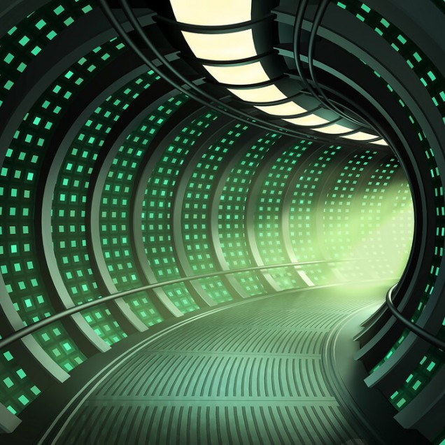 Tapet Escape to Space Tunnel, care prezintă un tunel spațial futurist cu lumini strălucitoare.