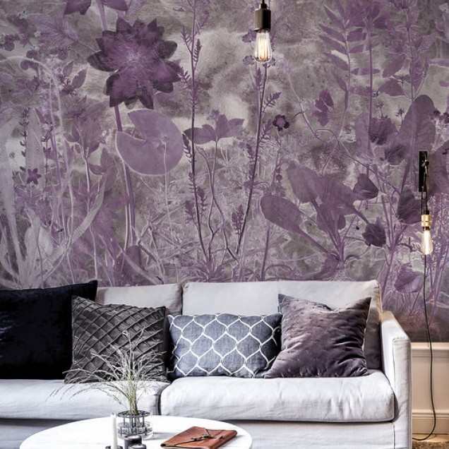 Wallpaper cu motive florale delicate în nuanțe de violet