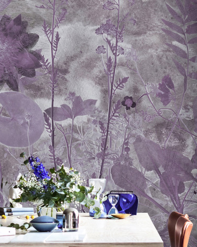 Wallpaper cu motive florale delicate în nuanțe de violet