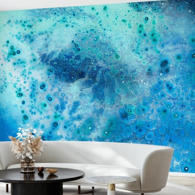 Aura Super Nova, un tapet cu o nuanță de albastru abstract, vibrant și luminos, perfect pentru a crea o oază de calm în spațiul dumneavoastră.
