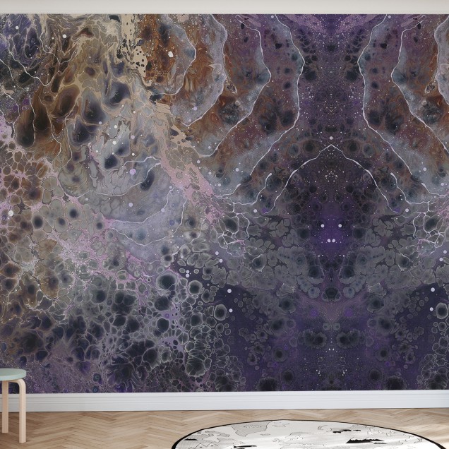 Wallpaper abstract cu nuanțe de mov, gri și maro cu aspect marmoreu.