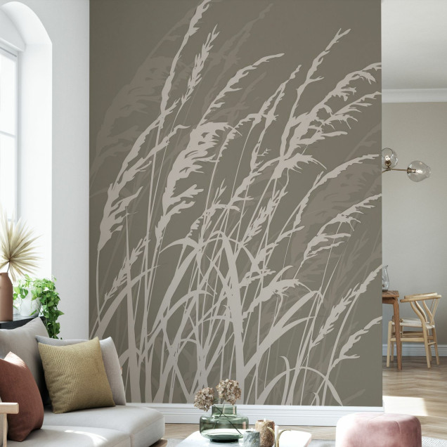 Tapet Grass, Brown, cu design modern minimalist, cu model de iarba pe un fond maro.