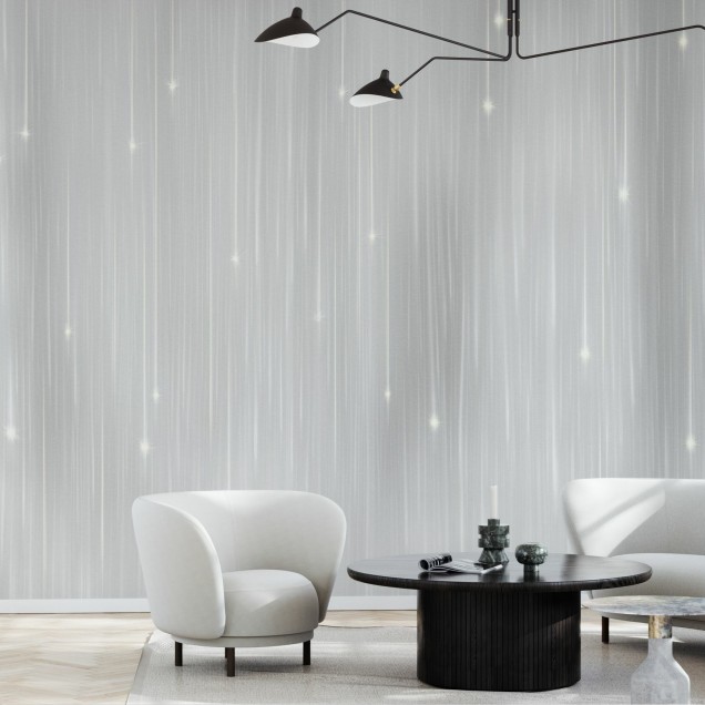 Tapet Starfall Soft Grey cu design delicat de stele argintii pe un fundal gri moale
