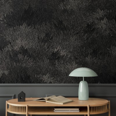 Tapet Meadow, Dark Grey cu un design minimalist al frunzelor, in tonuri de gri închis