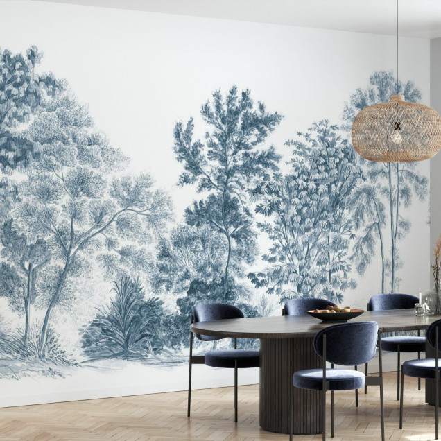 Tapet cu design minimalist, albastru pal, cu arbori, perfect pentru dormitor.
