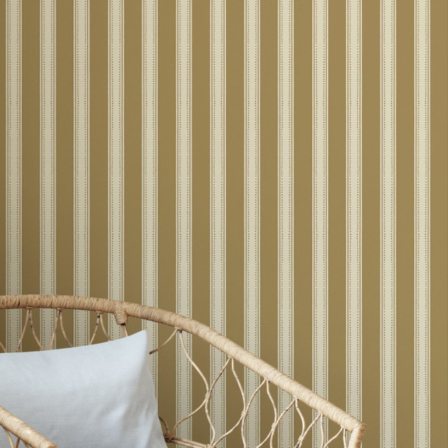 Fototapet cu dungi ocru într-un interior elegant