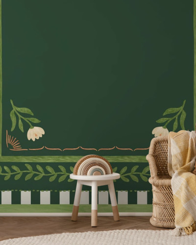 Fototapet cu ramă florală verde într-o cameră decorată