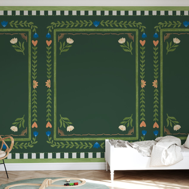 Fototapet cu ramă florală verde într-o cameră decorată