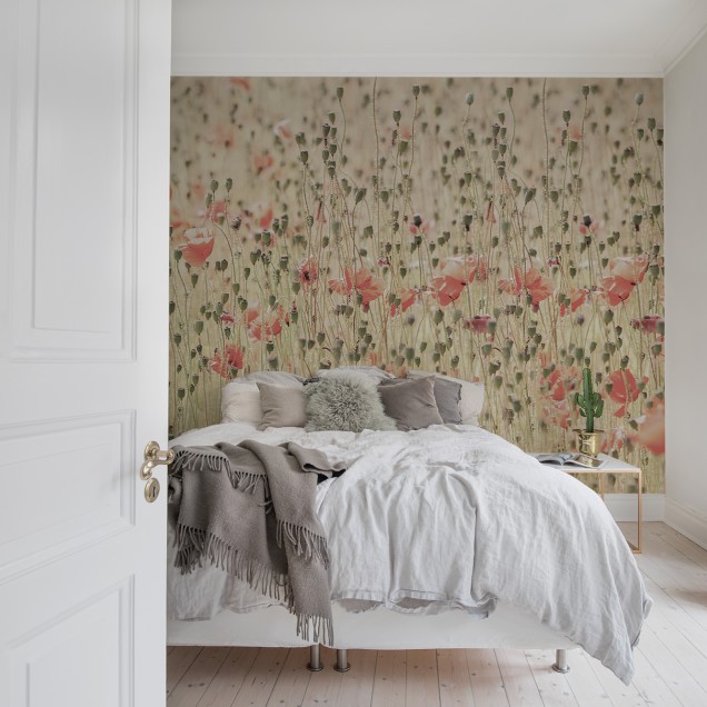 Poppies wallpaper in a dining room