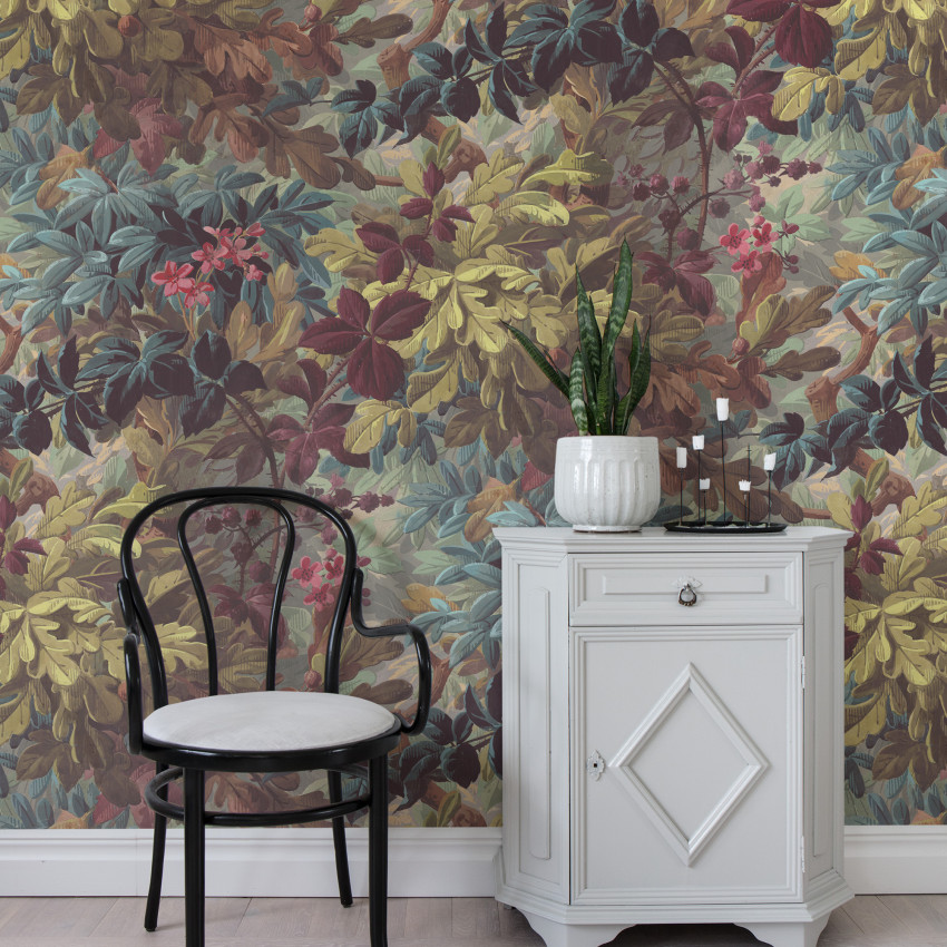 Tapet floral delicat, Vinum Raspeys, Pastel, cu un model bogat de frunze și flori delicate.