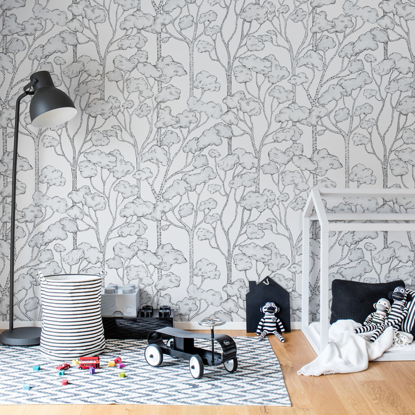 Tapet Animal Tree Gri, cu un design modern de arbori și nori, pe un fundal gri