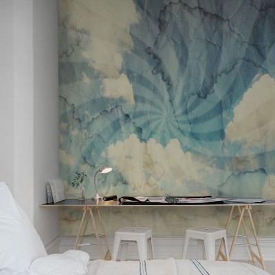 Tapet de perete cu design abstract de nori ce se învârt în tonuri de albastru.