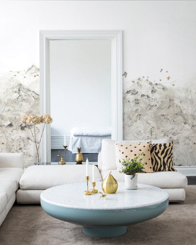Tapet designeri cu motiv montan in living modern