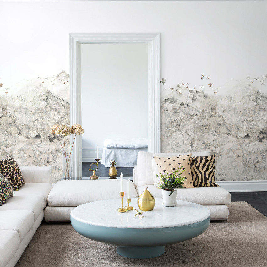Tapet designeri cu motiv montan in living modern
