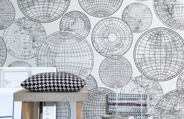 Fototapet Globes Gathering, Black and White, Rebel Walls